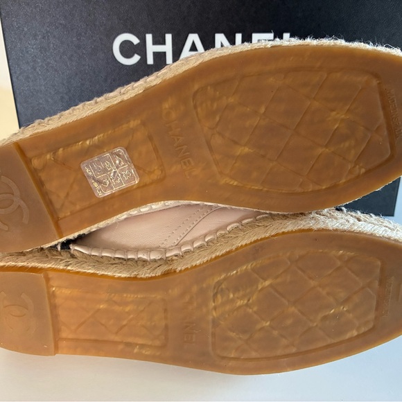 CHANEL Women's Cream and Black Ankle Boots Espadrilles Leather With Box Sz 38 - Picture 5 of 8